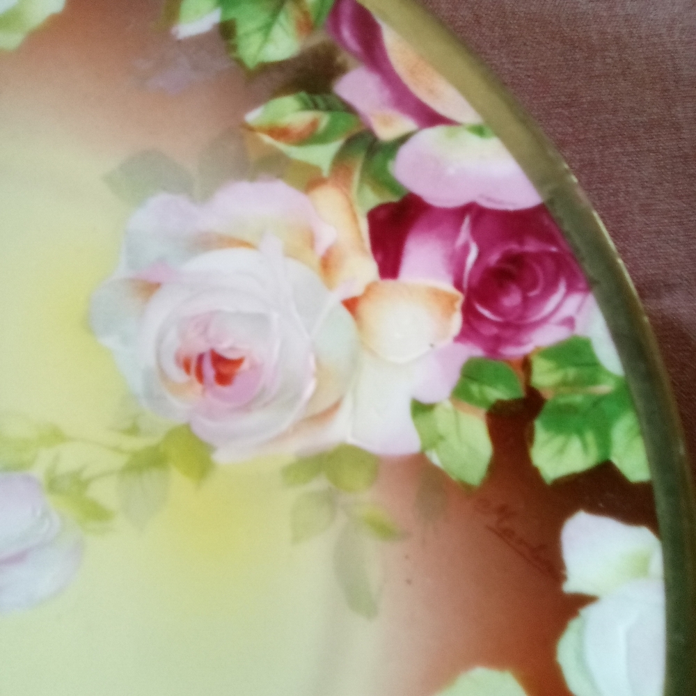 Pink Roses Austria Hand-painted Signed Plate with Gold Rim - Picture 2 of 6